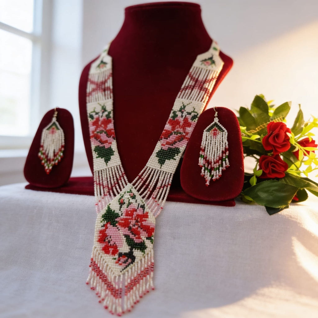 Rosé Bloom Beaded Jewelry Set Set By Suryatra